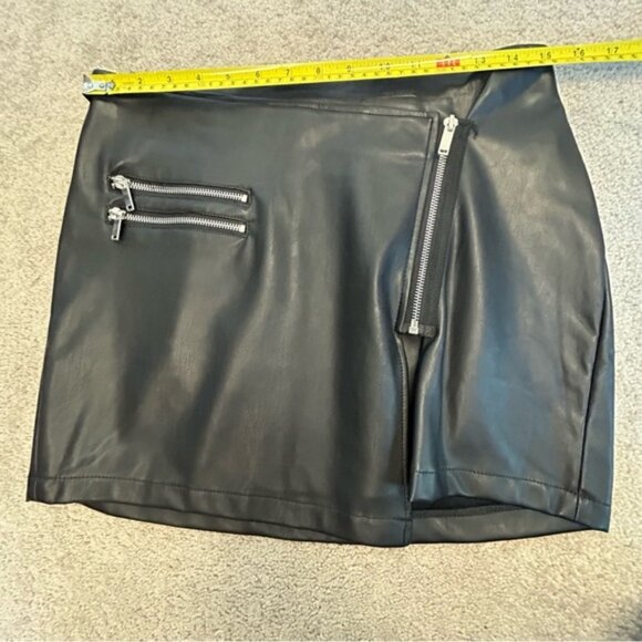 Dex black faux leather biker moto punk rock mini skirt Sz M - Picture 11 of 14